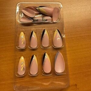 Press On Nails Almond Shape Nude Gold Black Accent‎ Manicure Fake Nails